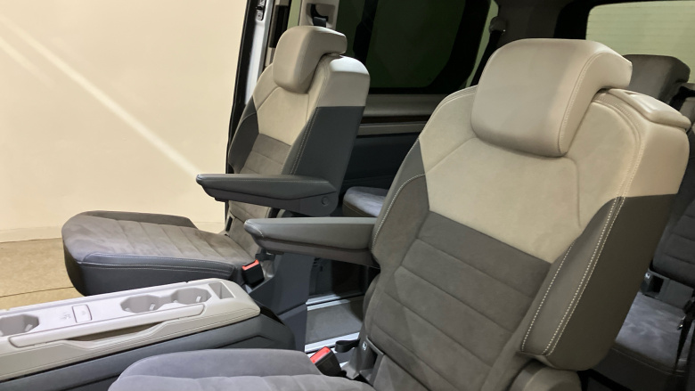 Volkswagen Multivan 2.0 TDI Style 5dr LWB DSG Diesel Estate